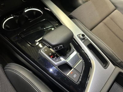 Audi A4 Avant 2.0 TDI ultra 163CV (14)