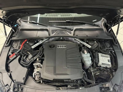 Audi A4 Avant 2.0 TDI ultra 163CV (6)