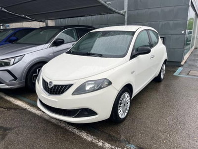 Lancia Ypsilon 1.0 FireFly 5 porte S&S Hybrid Gold Plus (2)