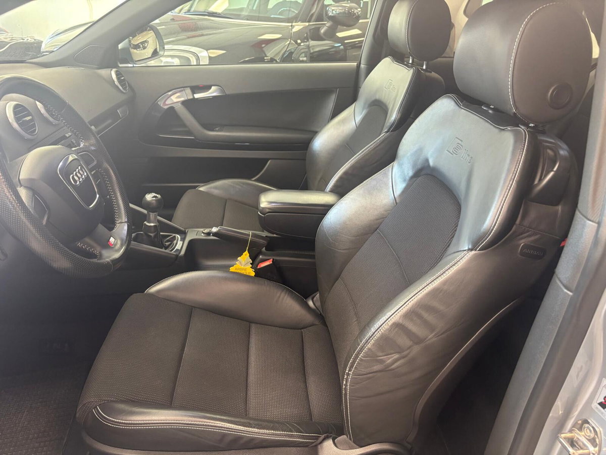 Audi A3 1.9 TDI F.AP. Ambiente (7)