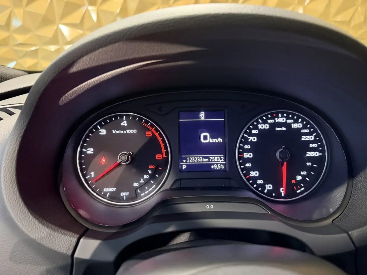 Audi A3 2.0 TDI 184 CV S tronic Sport quattro edition (11)
