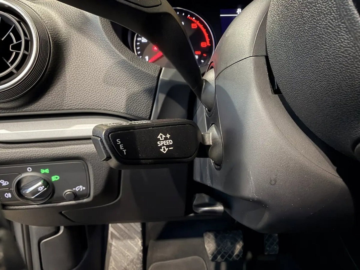 Audi A3 2.0 TDI 184 CV S tronic Sport quattro edition (14)