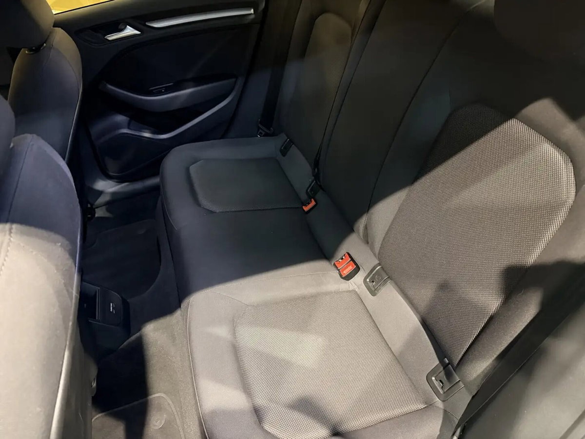 Audi A3 2.0 TDI 184 CV S tronic Sport quattro edition (9)