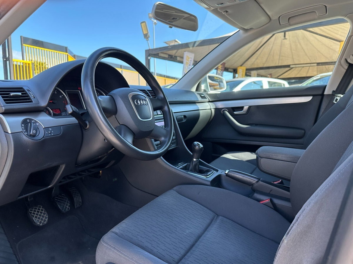Audi A4 2.0 20V cat (12)