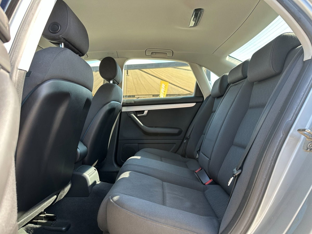 Audi A4 2.0 20V cat (15)