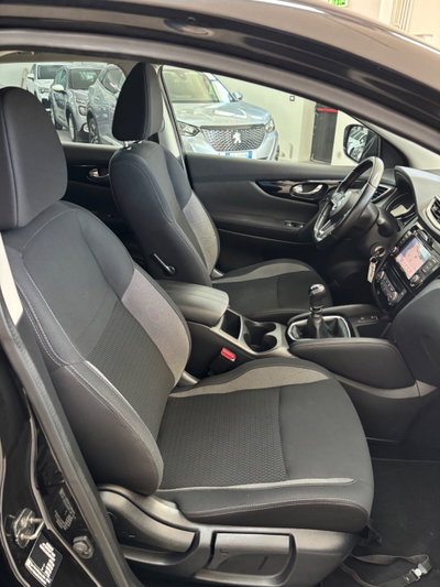 Nissan Qashqai 1.5 dCi 115 CV DCT Business (11)