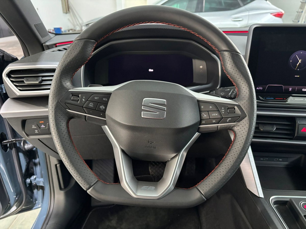 SEAT Leon 1.5 hybrid FR 116cv dsg (12)