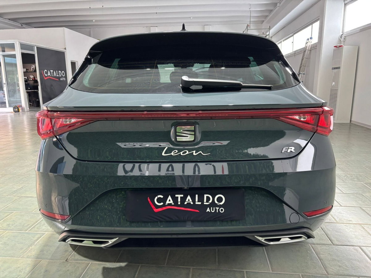SEAT Leon 1.5 hybrid FR 116cv dsg (4)
