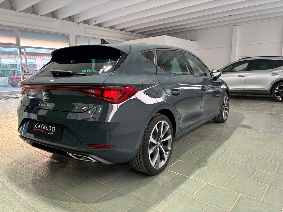 SEAT Leon 1.5 hybrid FR 116cv dsg (5)