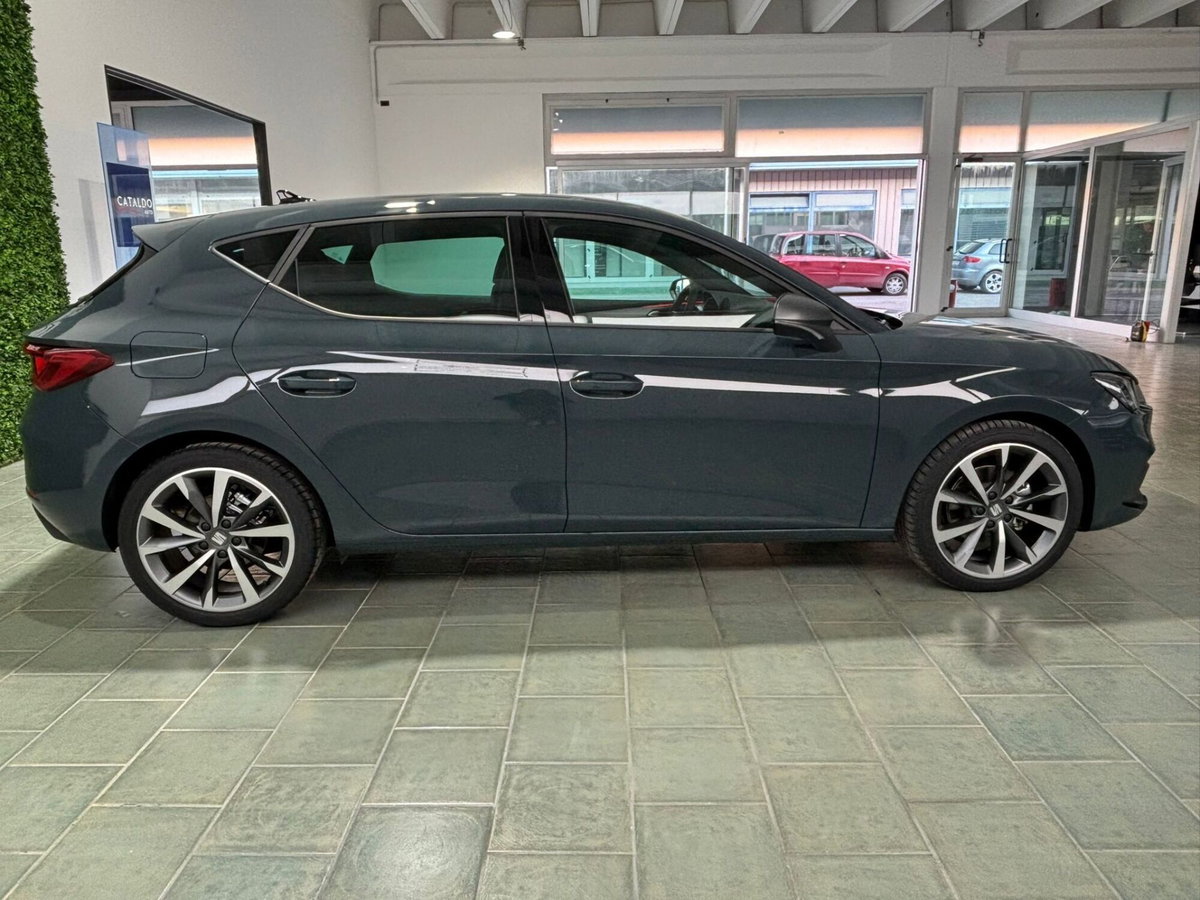 SEAT Leon 1.5 hybrid FR 116cv dsg (6)