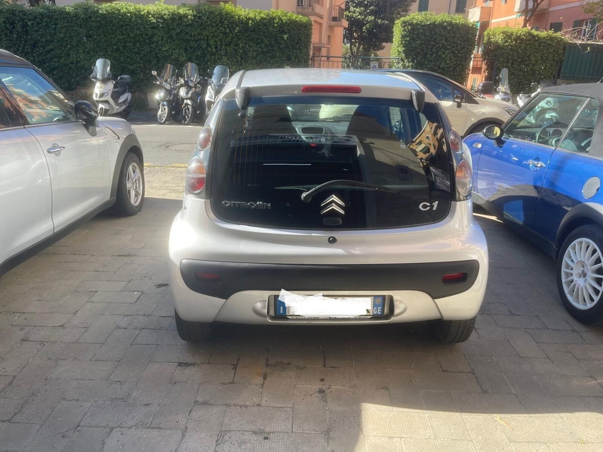 Citroen C1 1.0 5 porte DeeJay (6)