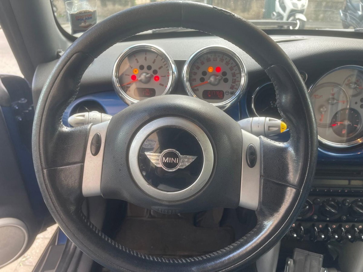 MINI Mini Cabrio 1.6 16V One Cabrio (9)
