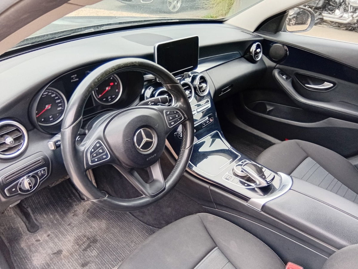 Mercedes-Benz Classe C Station Wagon 180 d Auto Exclusive (7)