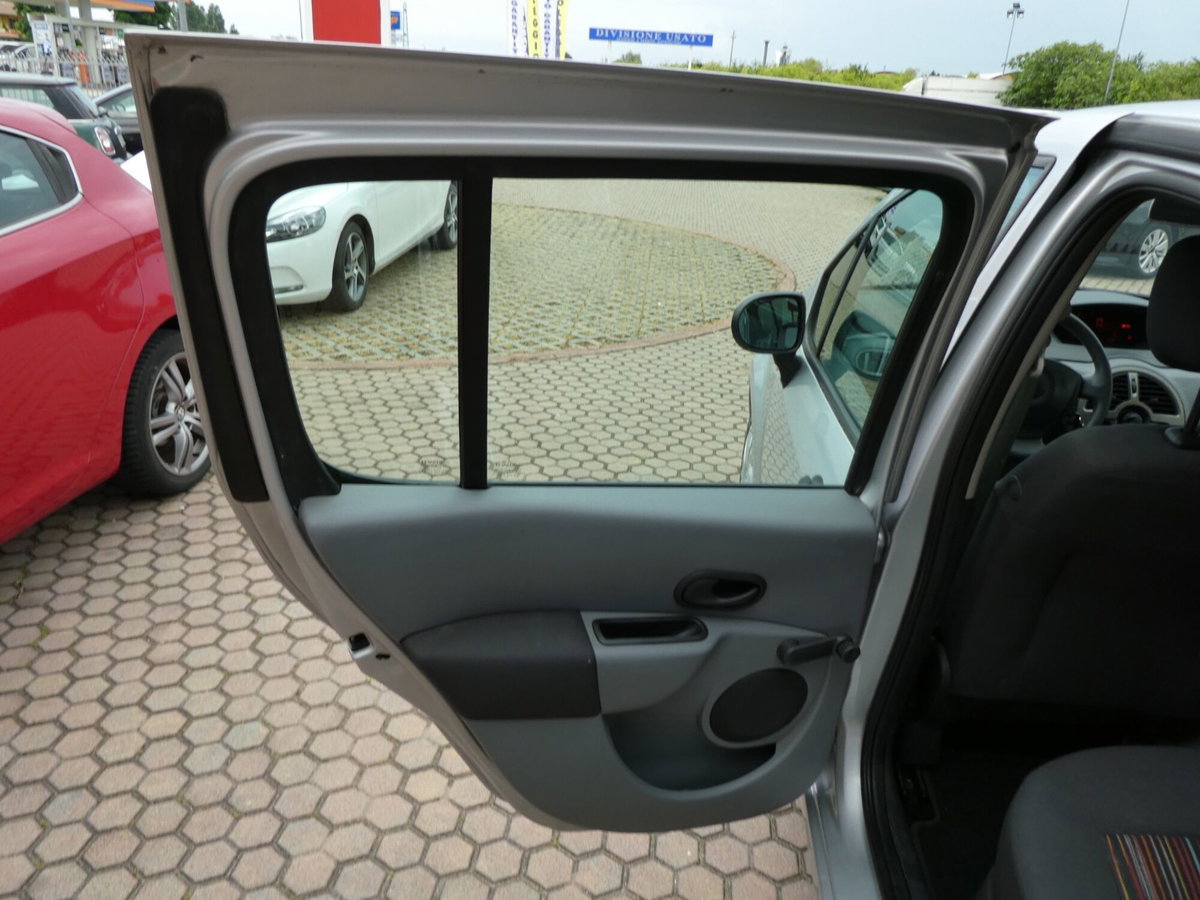 Renault Modus 1.2 16V GPL Dynamique (18)