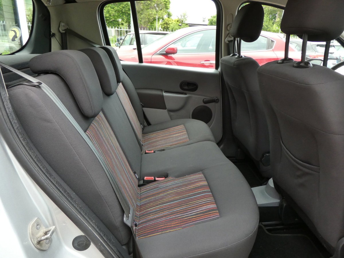 Renault Modus 1.2 16V GPL Dynamique (19)
