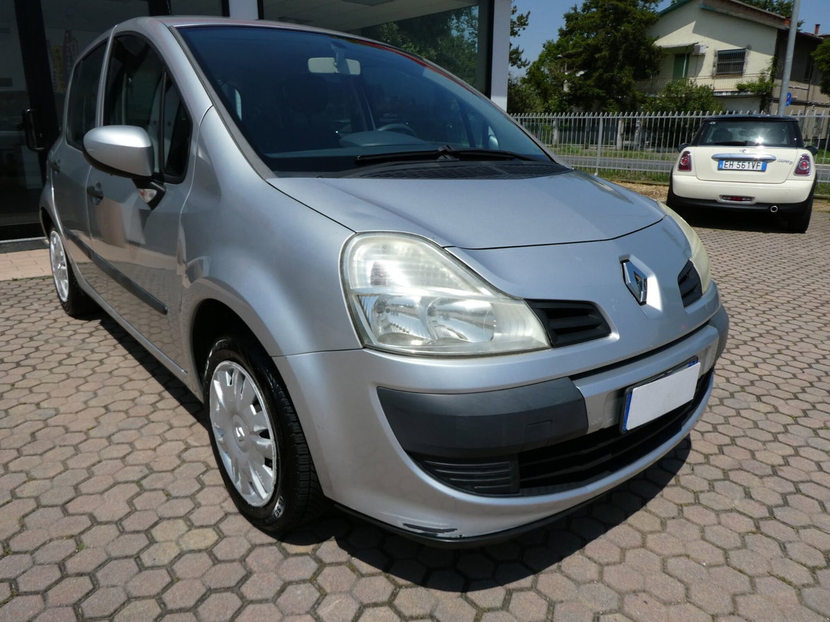 Renault Modus 1.2 16V GPL Dynamique (2)