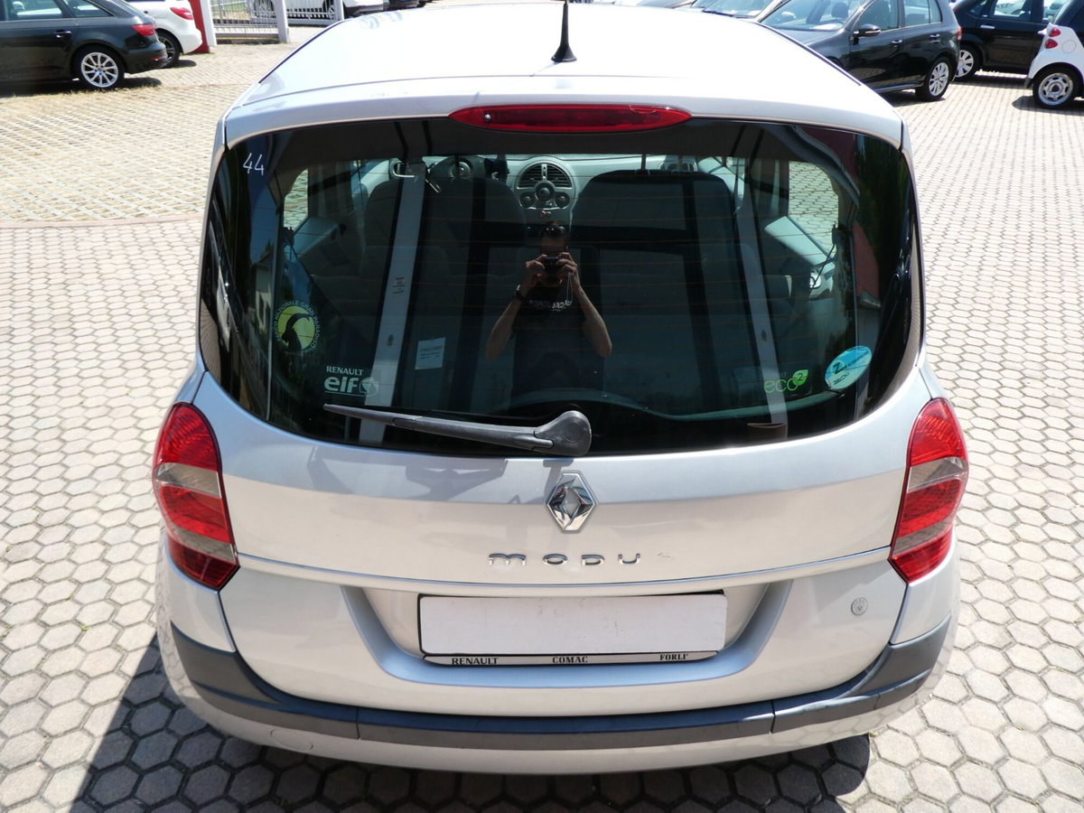 Renault Modus 1.2 16V GPL Dynamique (8)