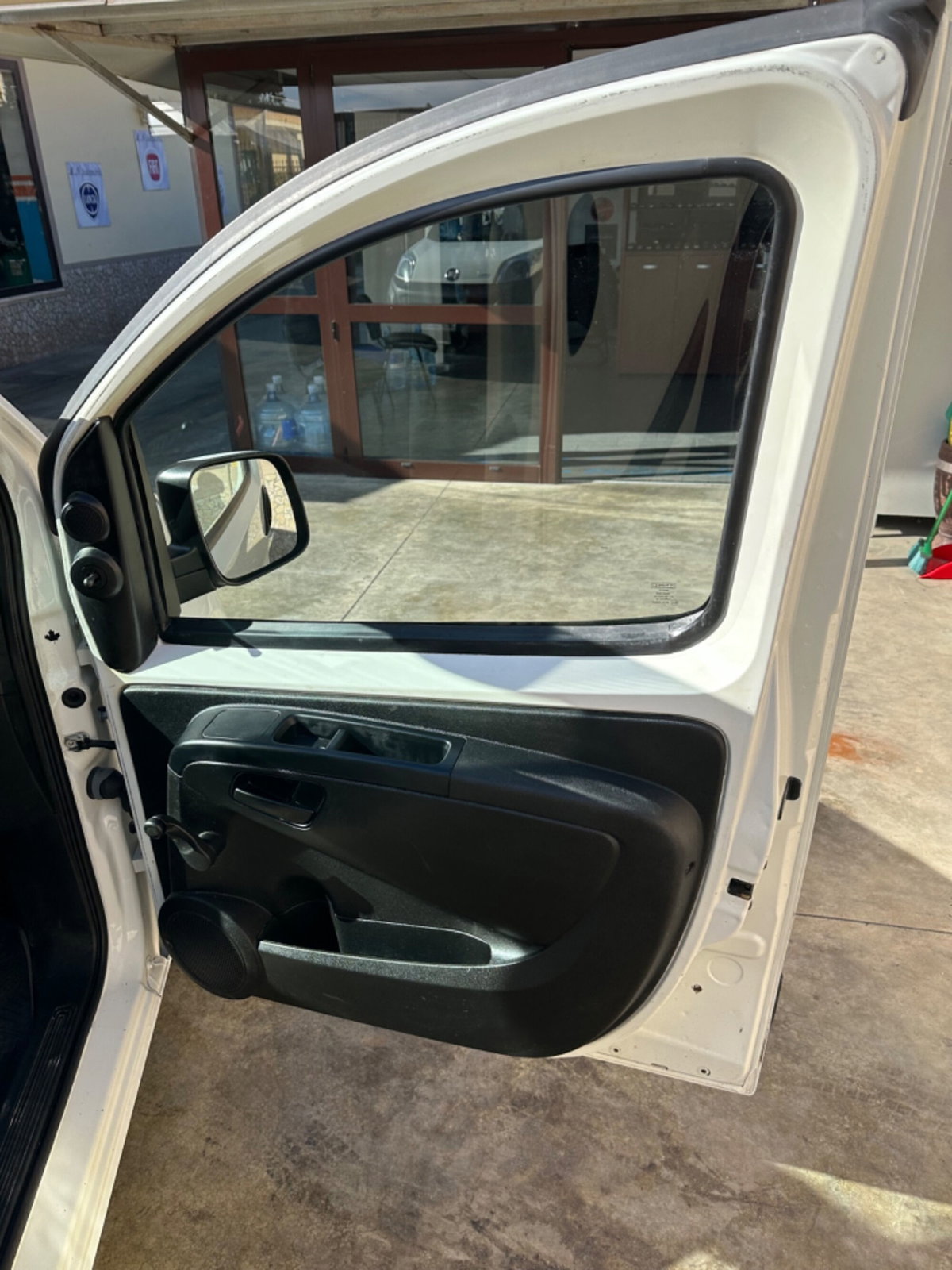 Fiat Fiorino 1.4 8V 77CV Cargo (11)
