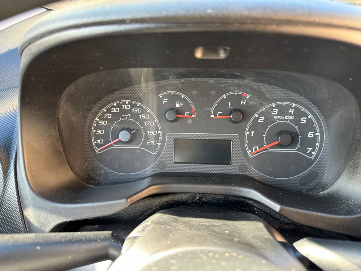 Fiat Fiorino 1.4 8V 77CV Cargo (16)