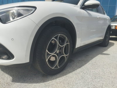 Alfa Romeo Stelvio Stelvio 2.2 Turbodiesel 210 CV AT8 Q4 Super (14)