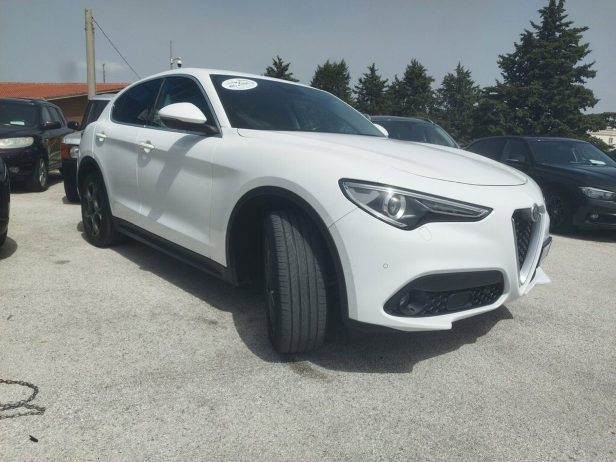 Alfa Romeo Stelvio Stelvio 2.2 Turbodiesel 210 CV AT8 Q4 Super (2)