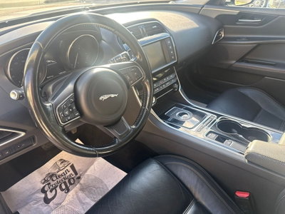 Jaguar XE 2.0 D 180 CV aut. Portfolio (10)