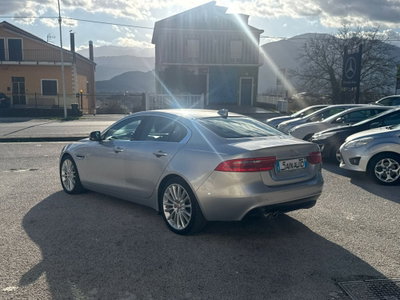 Jaguar XE 2.0 D 180 CV aut. Portfolio (6)