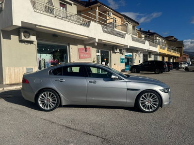 Jaguar XE 2.0 D 180 CV aut. Portfolio (7)
