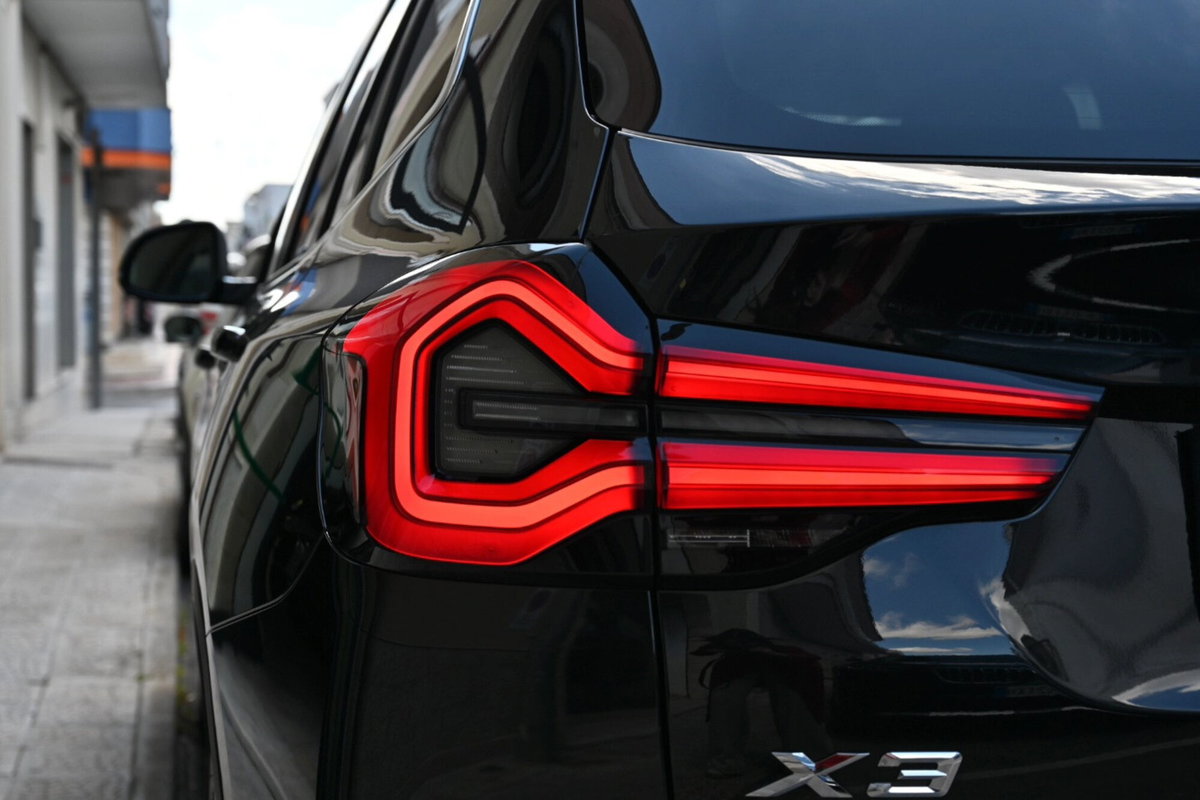 BMW X3 sDrive18d 48V Msport (7)