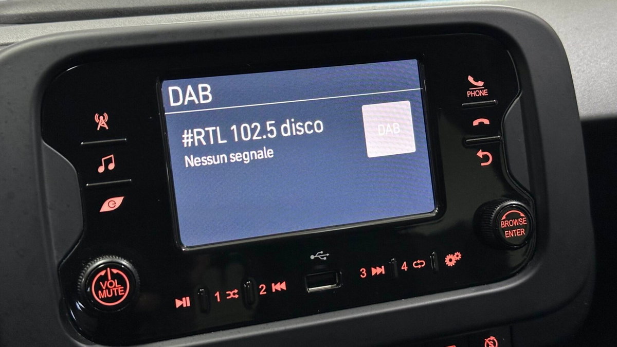 Fiat Panda 1.0 FireFly S&S Hybrid City Cross (18)