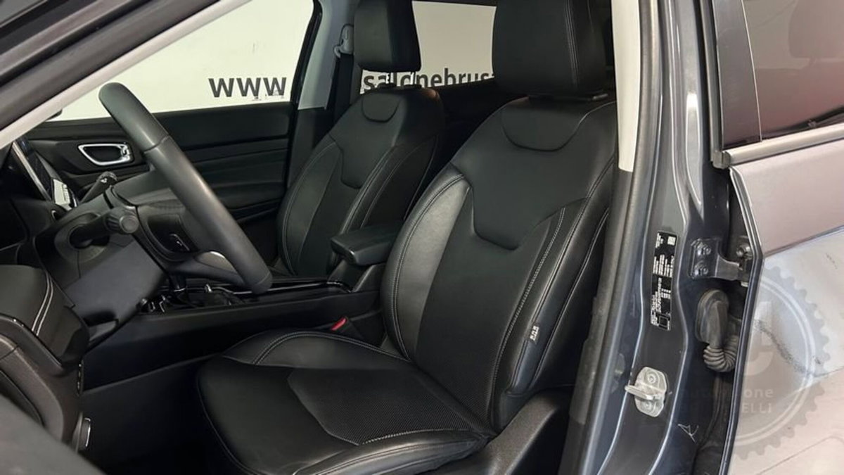 Jeep Compass 1.3 turbo t4 phev Trailhawk 4xe auto (10)