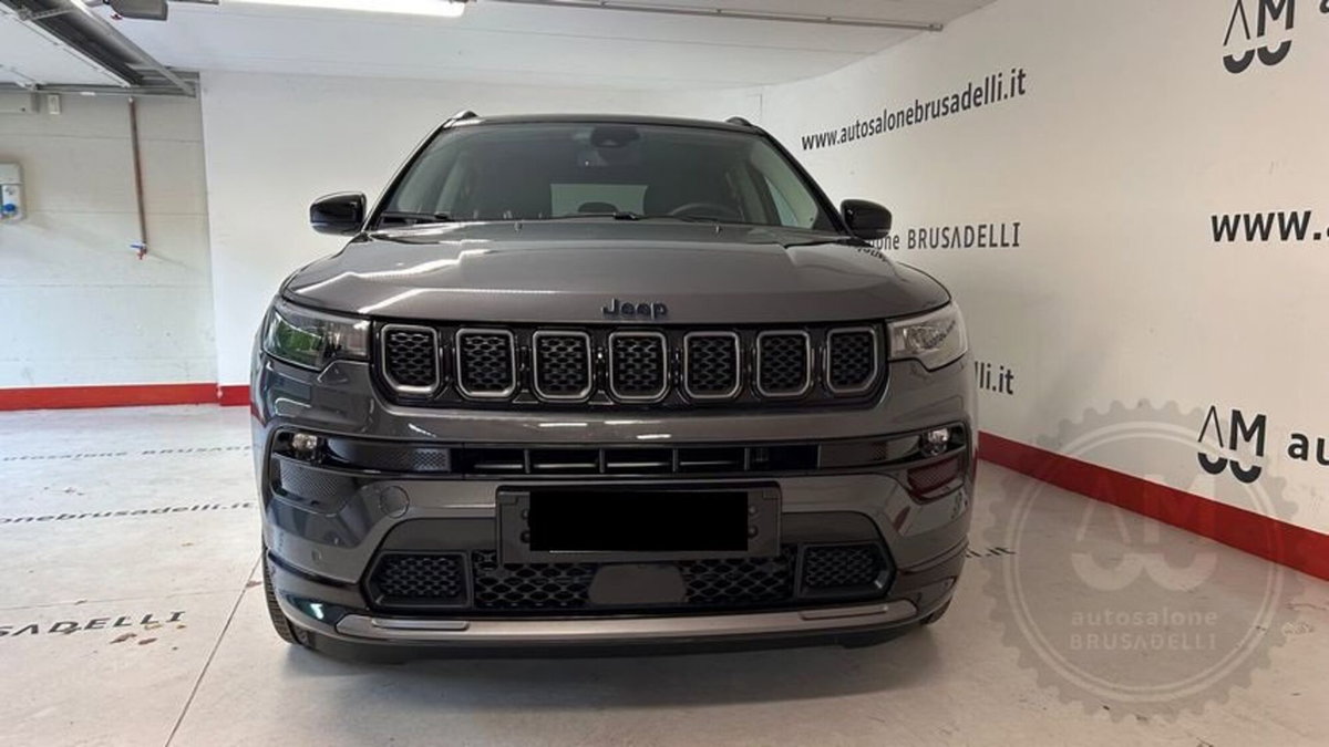 Jeep Compass 1.3 turbo t4 phev Trailhawk 4xe auto (2)