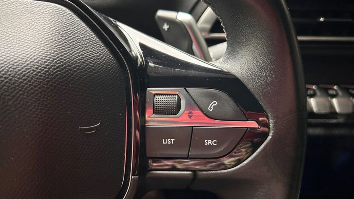 Peugeot 3008 Hybrid4 300 e-EAT8 Allure Pack (12)