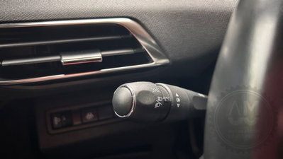 Peugeot 3008 Hybrid4 300 e-EAT8 Allure Pack (13)