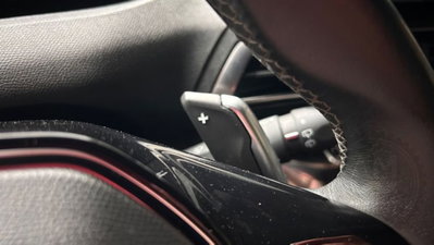 Peugeot 3008 Hybrid4 300 e-EAT8 Allure Pack (14)