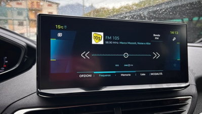Peugeot 3008 Hybrid4 300 e-EAT8 Allure Pack (16)
