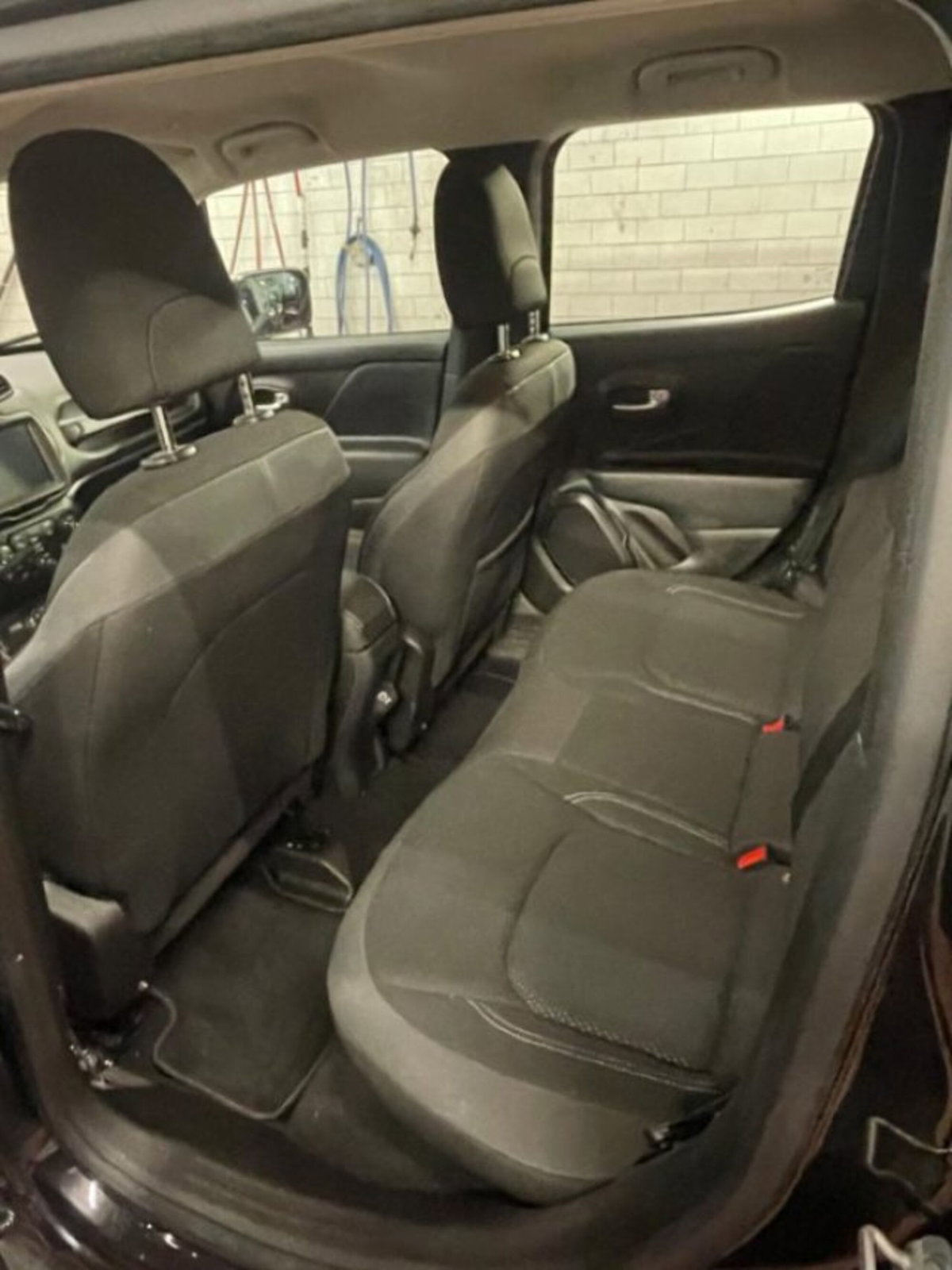 Jeep Renegade 1.3 T4 190CV PHEV 4xe AT6 Limited (7)