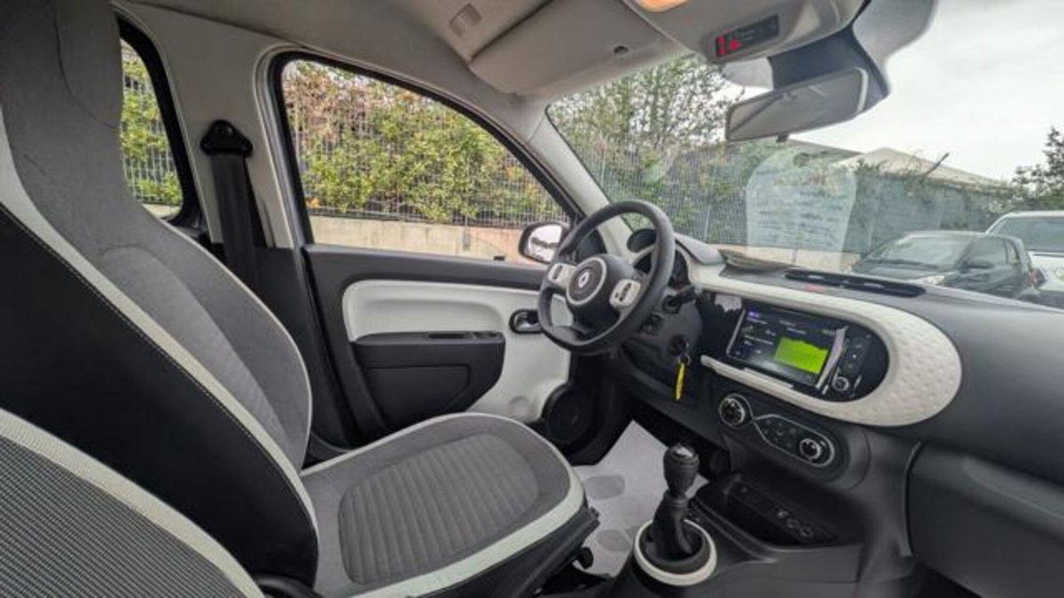 Renault Twingo SCe 65 CV Intens (11)