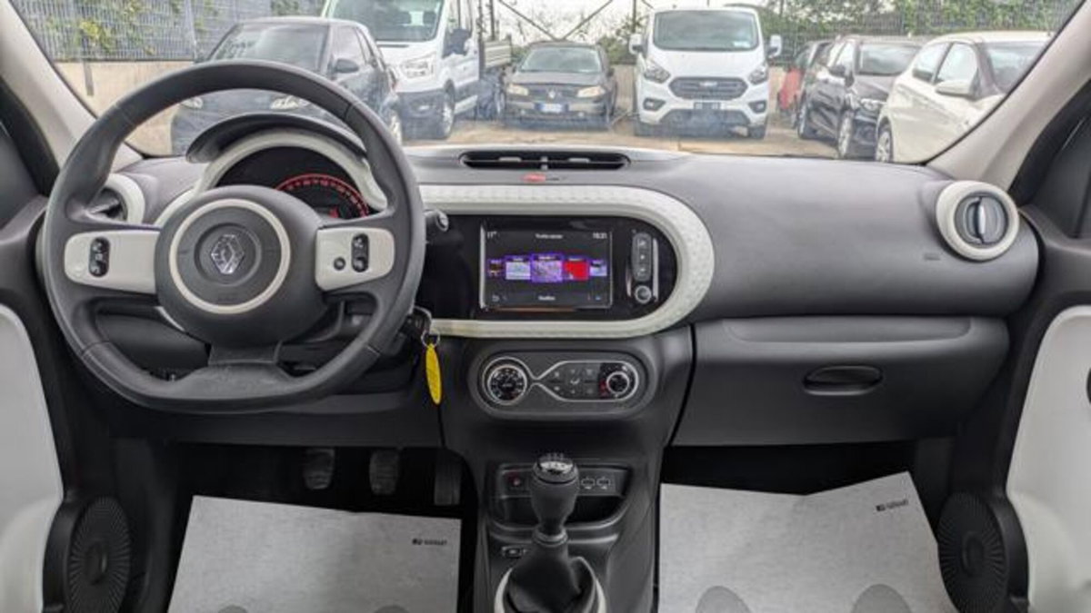 Renault Twingo SCe 65 CV Intens (5)