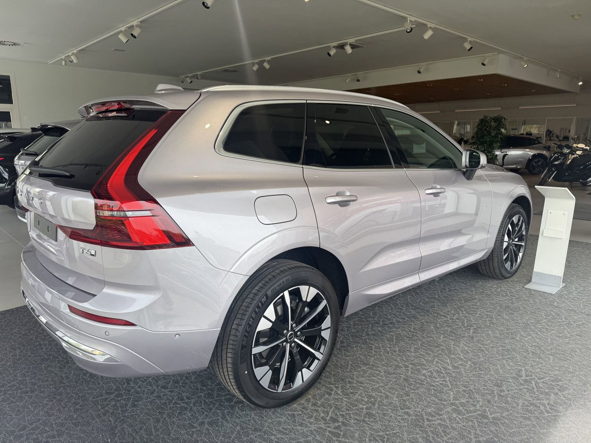 Volvo XC60 T6 Recharge AWD Plug-in Hybrid automatico Plus Bright (6)