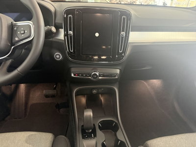 Volvo XC40 B3 automatico Essential (7)