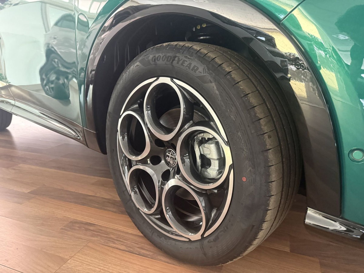 Alfa Romeo Tonale 1.6 Sprint 130cv tct6 (4)