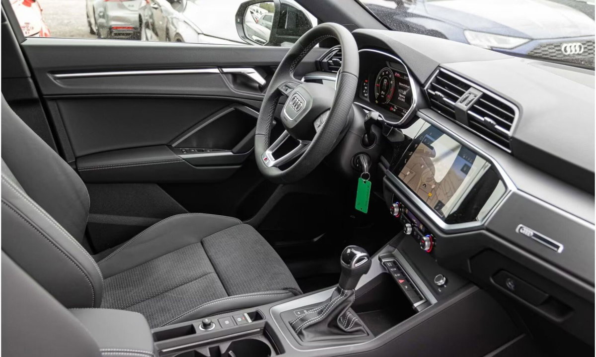 Audi Q3 Sportback 35 TFSI S line edition (17)