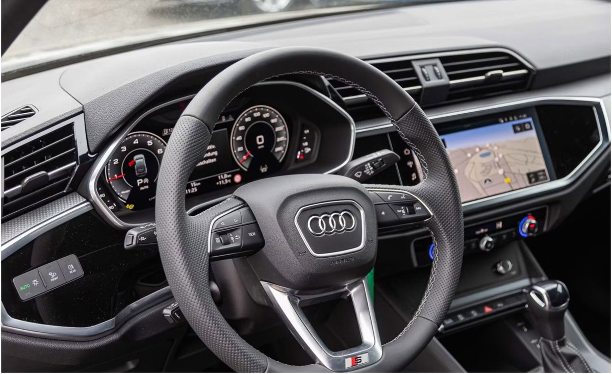 Audi Q3 Sportback 35 TFSI S line edition (18)