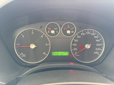 Ford Focus 2.0 TDCi (136CV) Ghia (13)