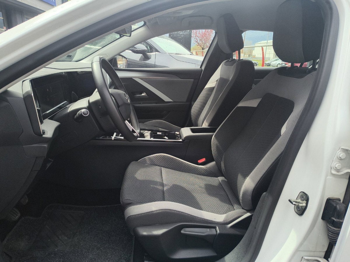 Opel Astra 1.5 Turbo Diesel 130 CV Elegance (9)