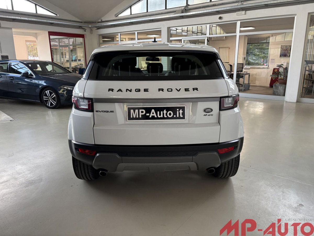 Land Rover Range Rover Evoque 2.0 TD4 150 CV 5p. Pure (4)