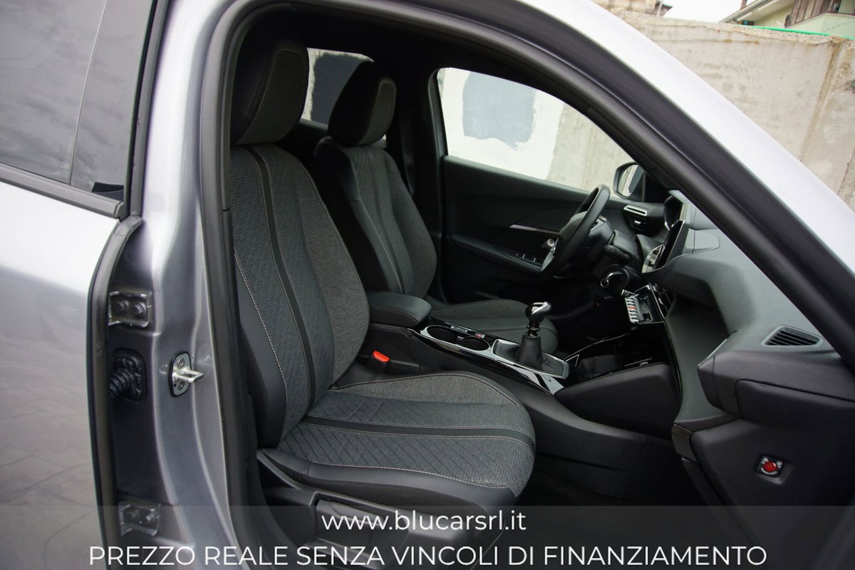 Peugeot 2008 1.2 puretech Active s&s 100cv (12)