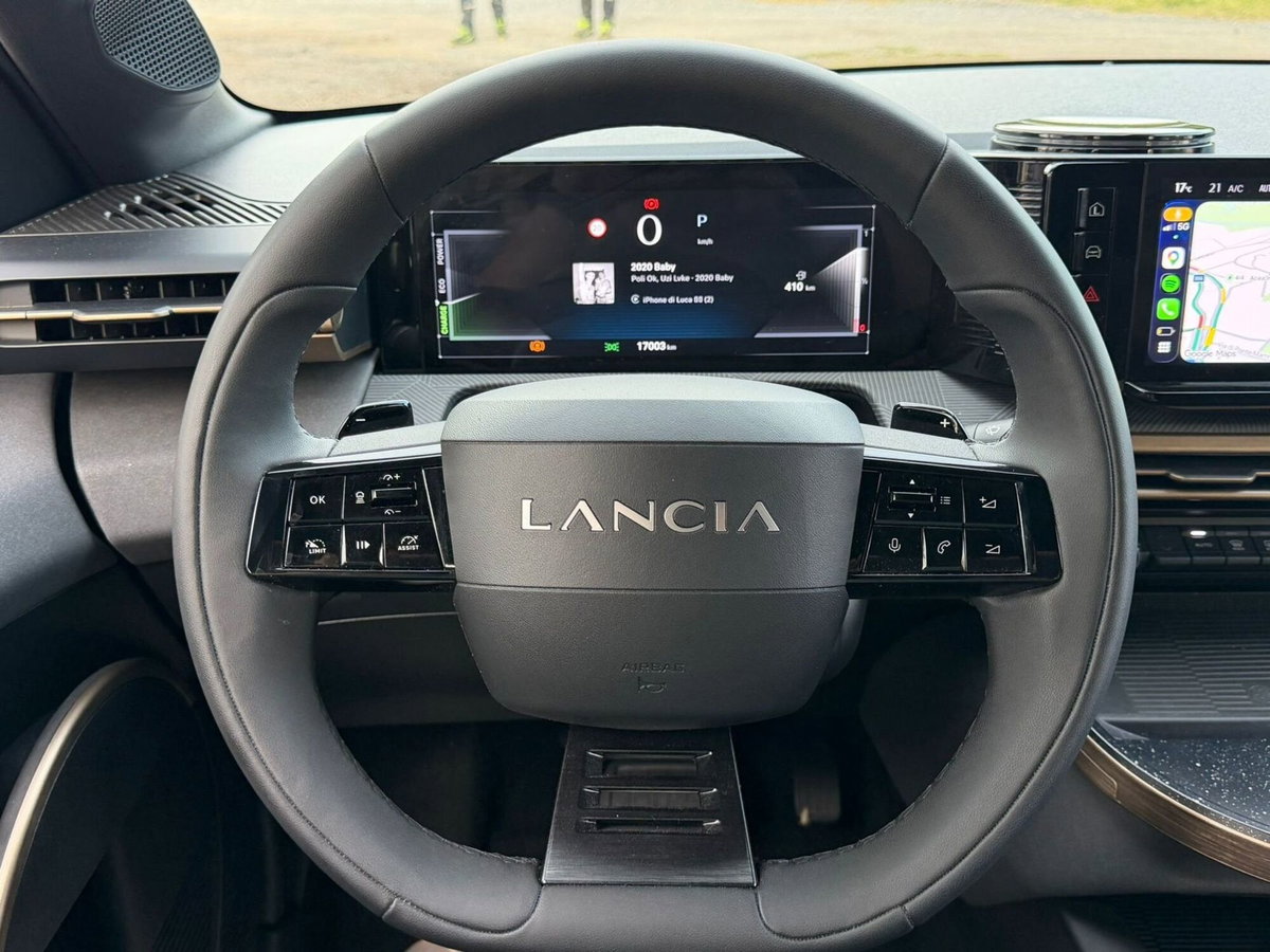 Lancia Ypsilon 1.2 mhev LX 110cv e-dct (14)