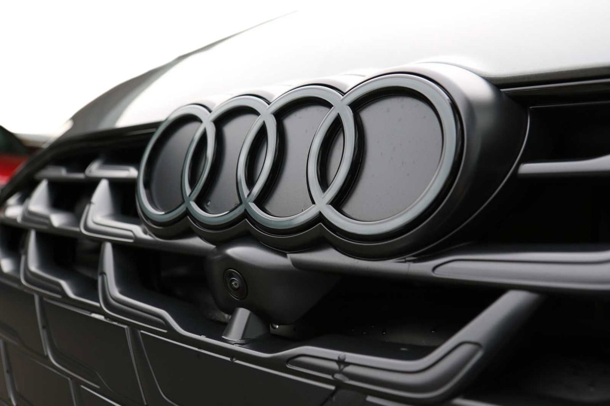 Audi A6 Avant 40 2.0 TDI S tronic Business Plus (14)